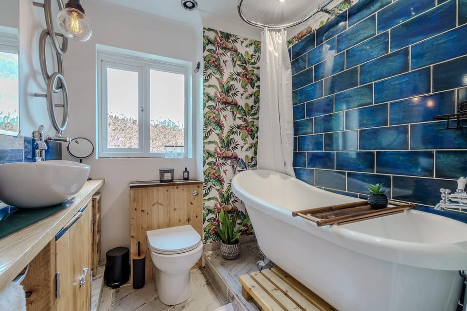 Bathroom, Bath