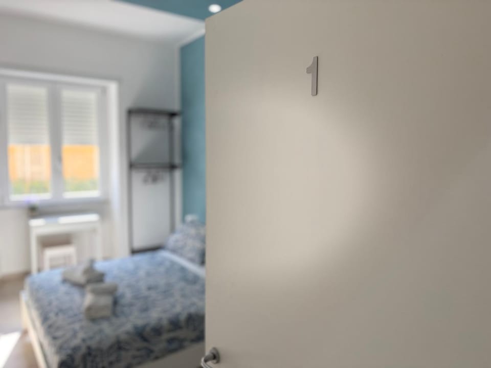 Facade/entrance, Logo/Certificate/Sign, Bedroom