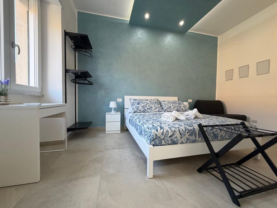 Bed, Day, Bedroom