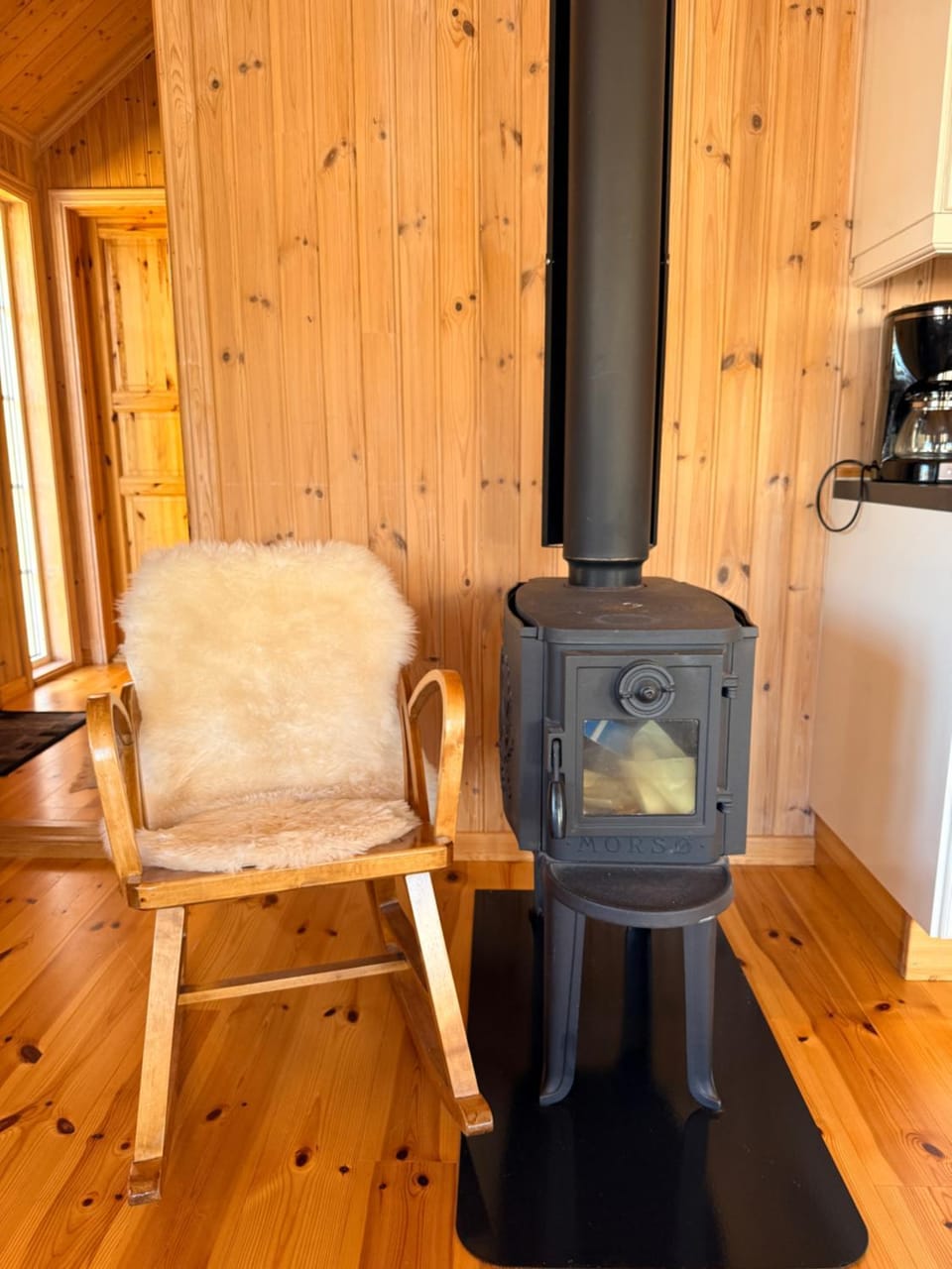 Living room, fireplace