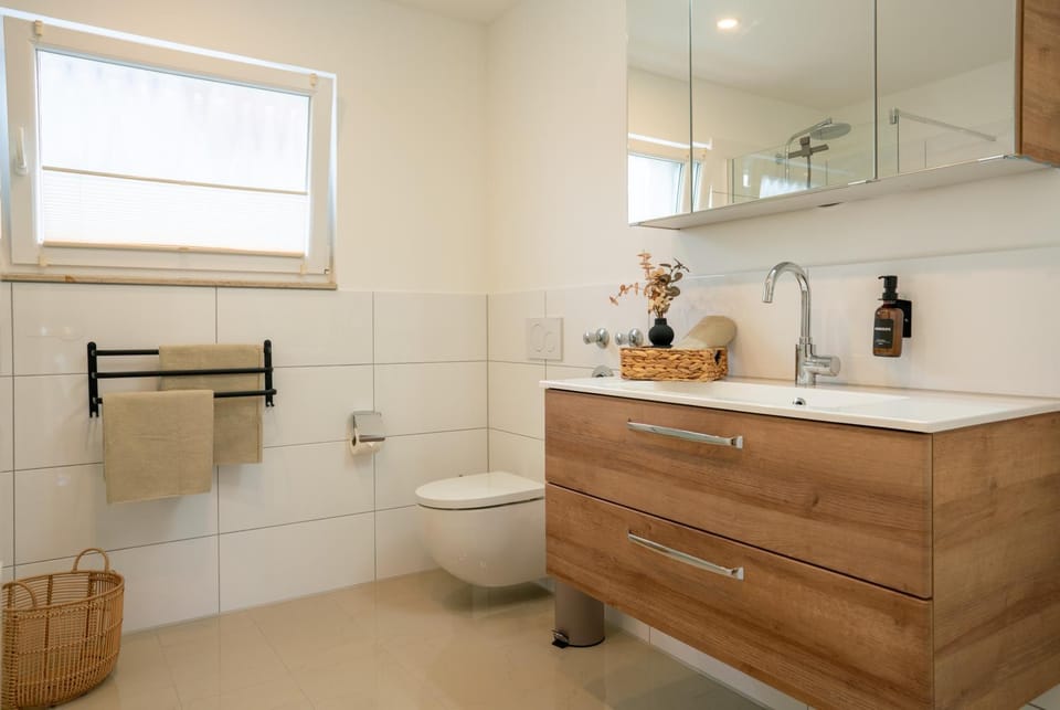 Toilet, Bathroom