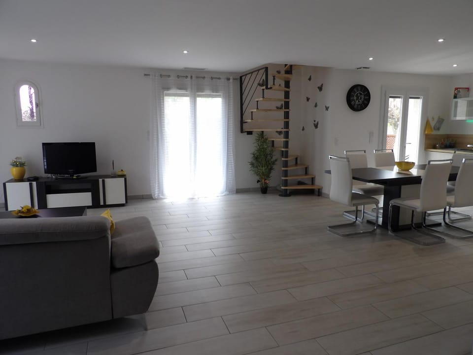 St Cyprien Charmante maison proche du port House in Saint-Cyprien