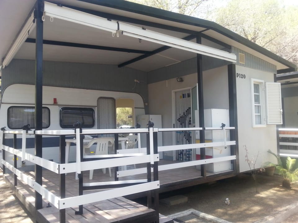 Property building, Balcony/Terrace