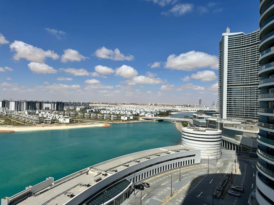 View (from property/room), Balcony/Terrace, City view