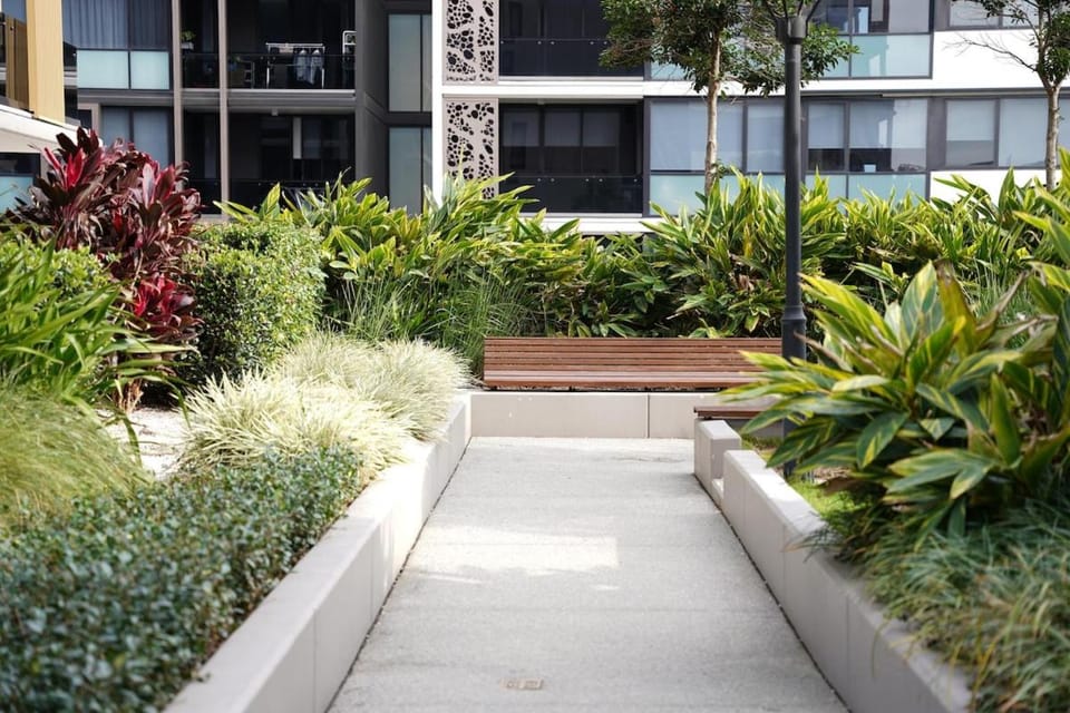 Luxury Rooftop Retreat Pool, Spa Sauna & Parking Apartment in Lidcombe