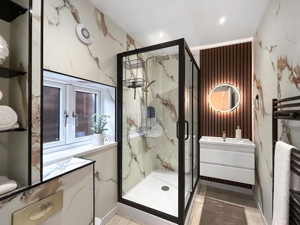 Newly Renovated 2-Bed Cottage, Market Harborough House in Daventry District