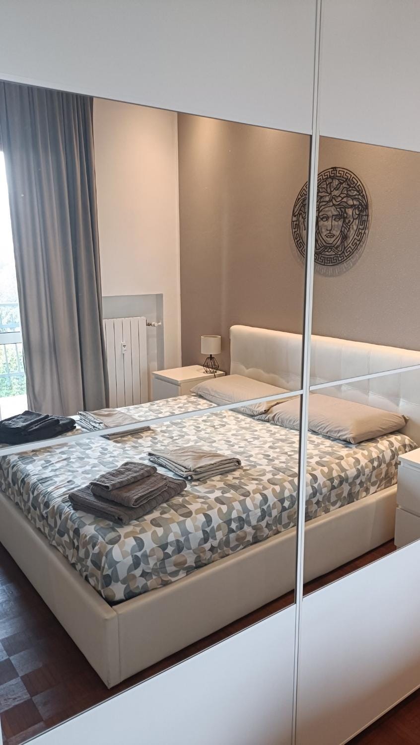 Deva's home Apartment in Piedmont