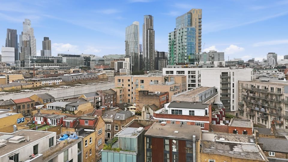 Property building, Day, Neighbourhood, Bird's eye view, City view, Street view, Location