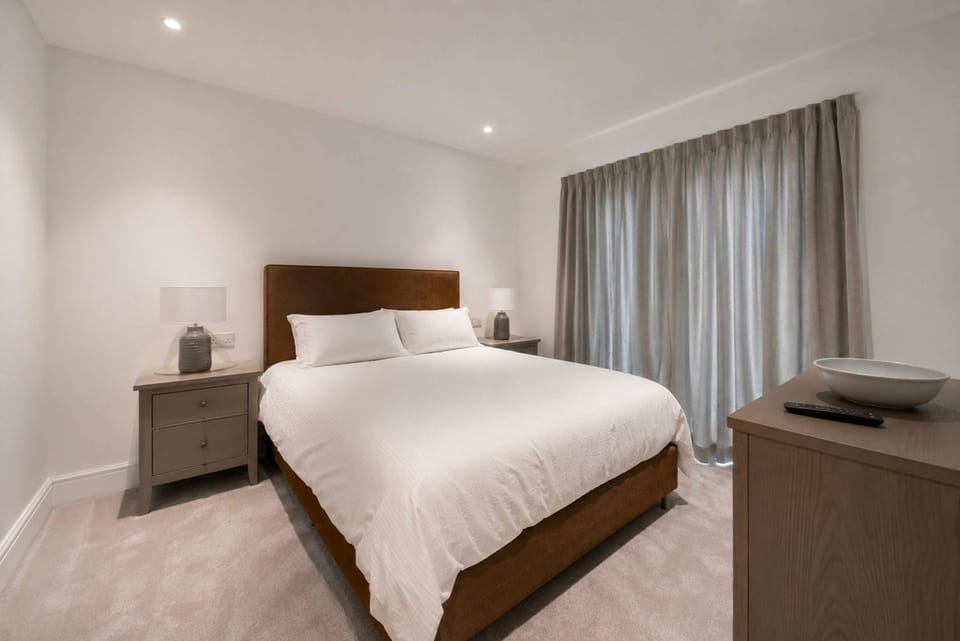 Winchester City Escape - Modern & Comfortable Apartment in Winchester