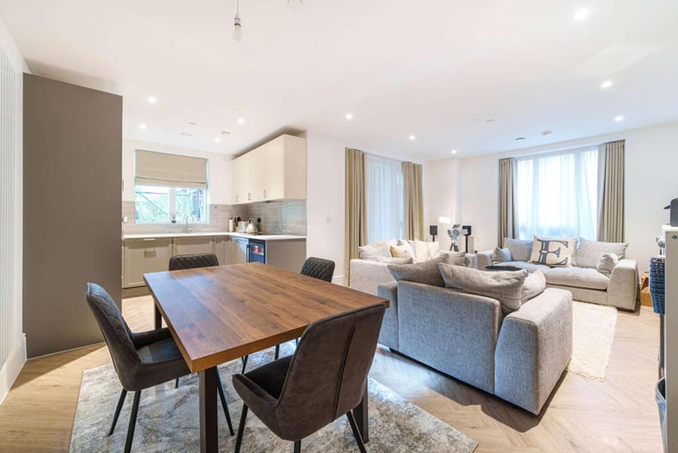 Winchester City Escape - Modern & Comfortable Apartment in Winchester