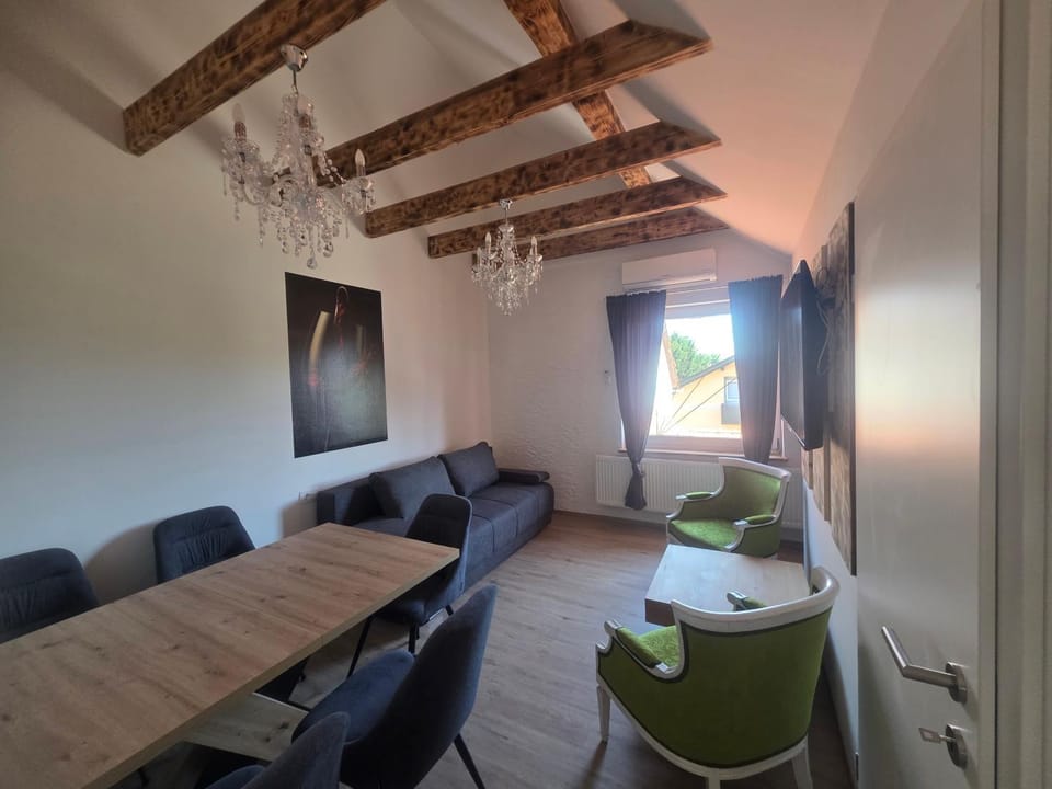 Apartmaji Picasso Design Apartment in Slovenia