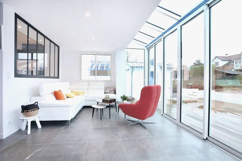 Communal lounge/ TV room, Living room