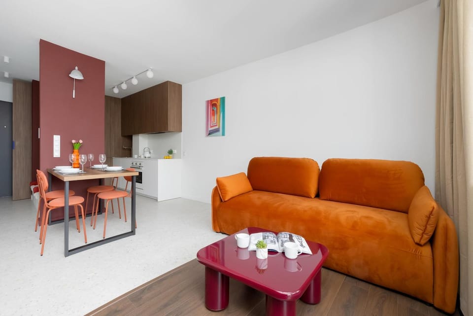 Kitchen or kitchenette, Seating area
