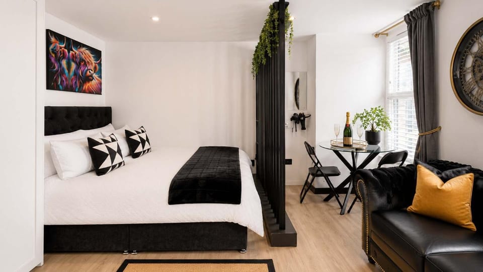 Castle Den Apartment in Scotland