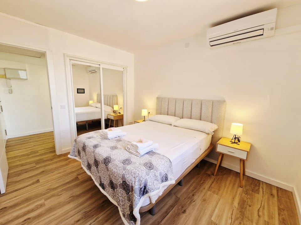 Marina & Mountains View Apartment in Fuengirola