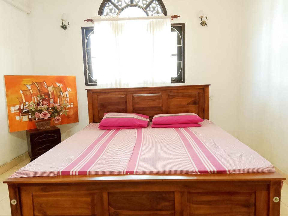 Green Birds Villa Bed and Breakfast in Negombo