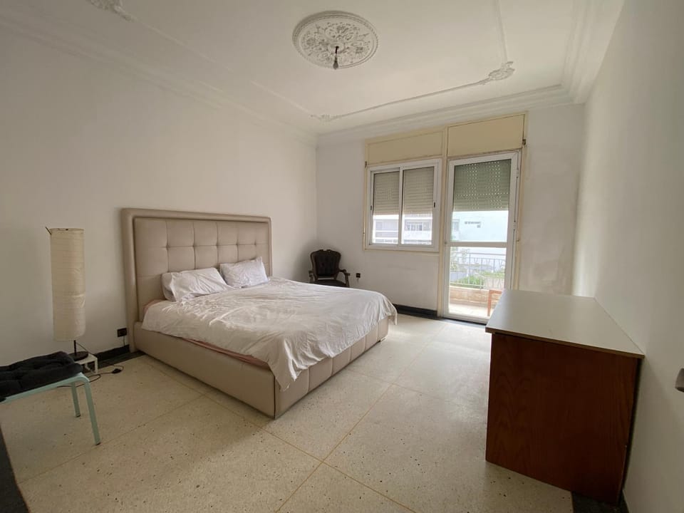 très bel appartement spacieux Apartment in Casablanca