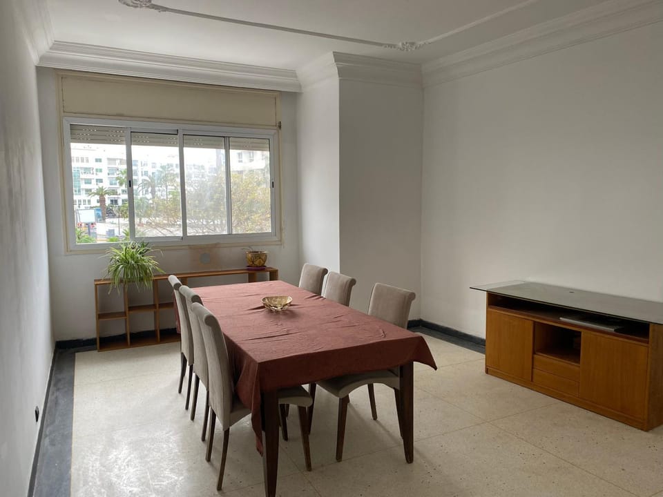 très bel appartement spacieux Apartment in Casablanca