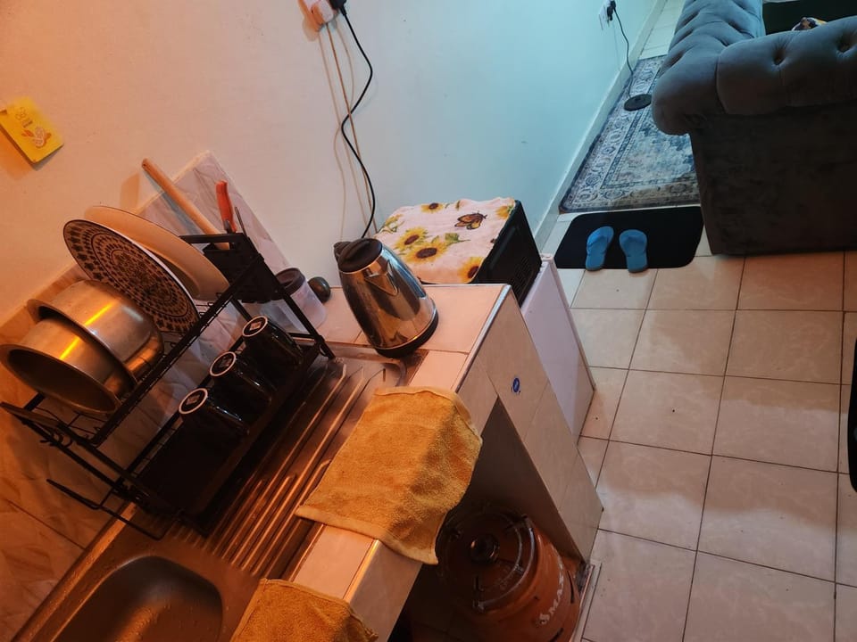 THE AMENITY HOOK,NEXT 2 NIBS,SPURMALL&Ashaki Apartment in Kenya