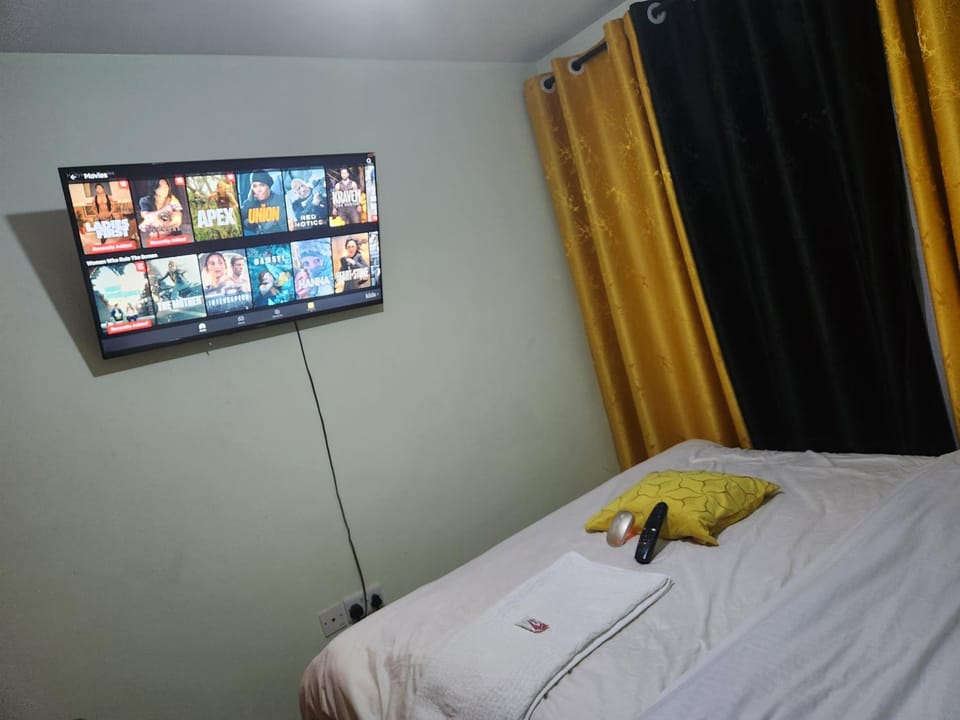 THE AMENITY HOOK,NEXT 2 NIBS,SPURMALL&Ashaki Apartment in Kenya