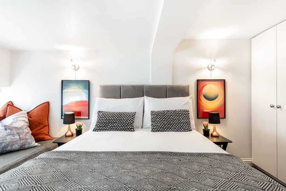 Bed, Bedroom