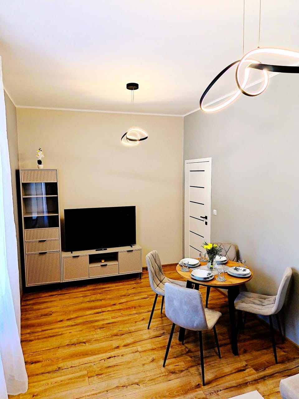 Communal lounge/ TV room, TV and multimedia, Living room, Evening entertainment