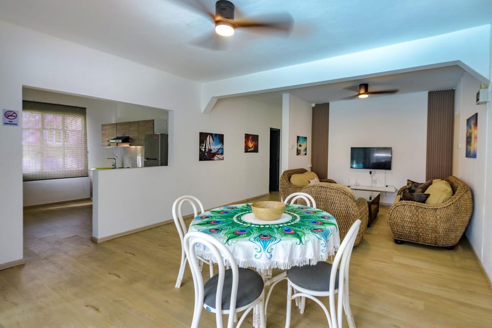 Ti Kiosk Villa by Oceanaxe Holidays Villa in Trou-aux-Biches