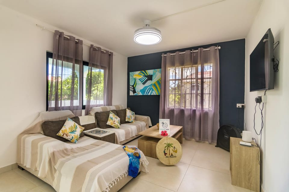 Ti Kiosk Villa by Oceanaxe Holidays Villa in Trou-aux-Biches