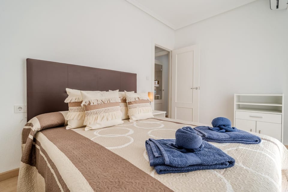 Charming apartment with a balcony in Gran Playa Apartment in Santa Pola