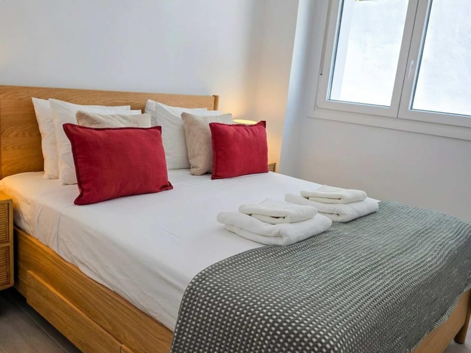 Pool - FREE Parking - Balcony - Close to stores Apartment in Estepona