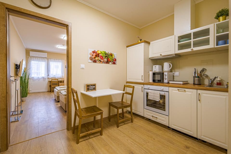 Palmy Home Ecser Apartment in Budapest