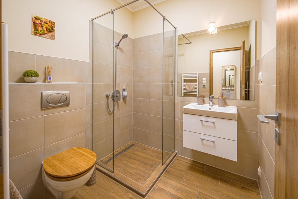 Palmy Home Ecser Apartment in Budapest