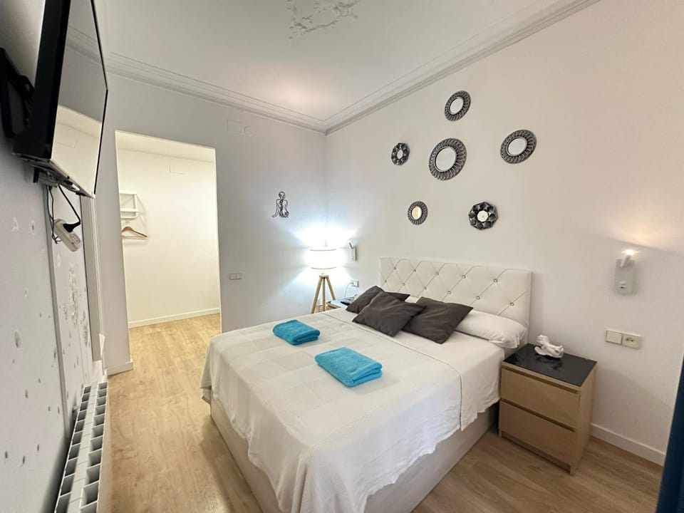 Rooms Flor218 Bed and Breakfast in Barcelona