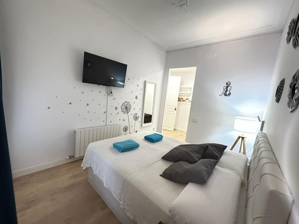 Rooms Flor218 Bed and Breakfast in Barcelona