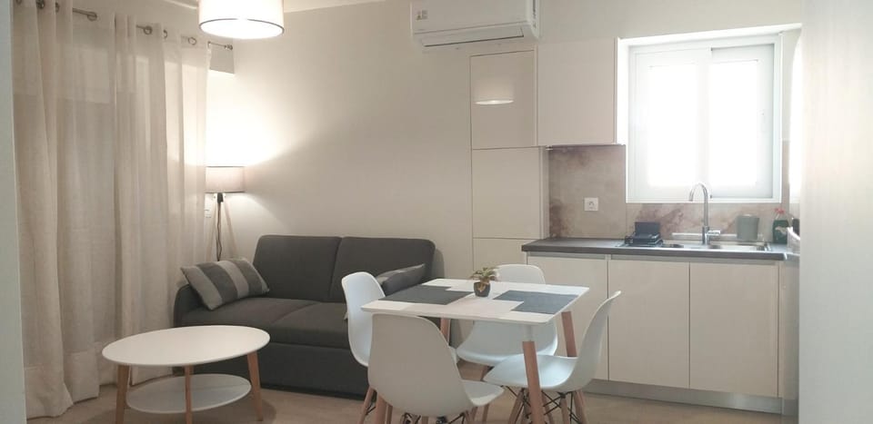 Helios House - New Build - 2Bedrooms & Parking Apartment in Decentralized Administration of Attica