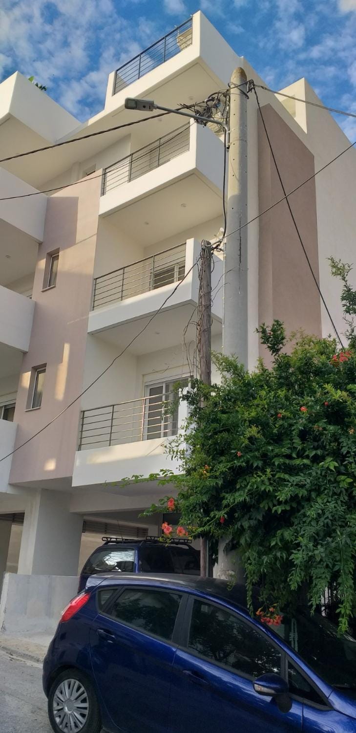 Helios House Metamorfosi & Parking Apartment in North Athens Regional Unit, Greece