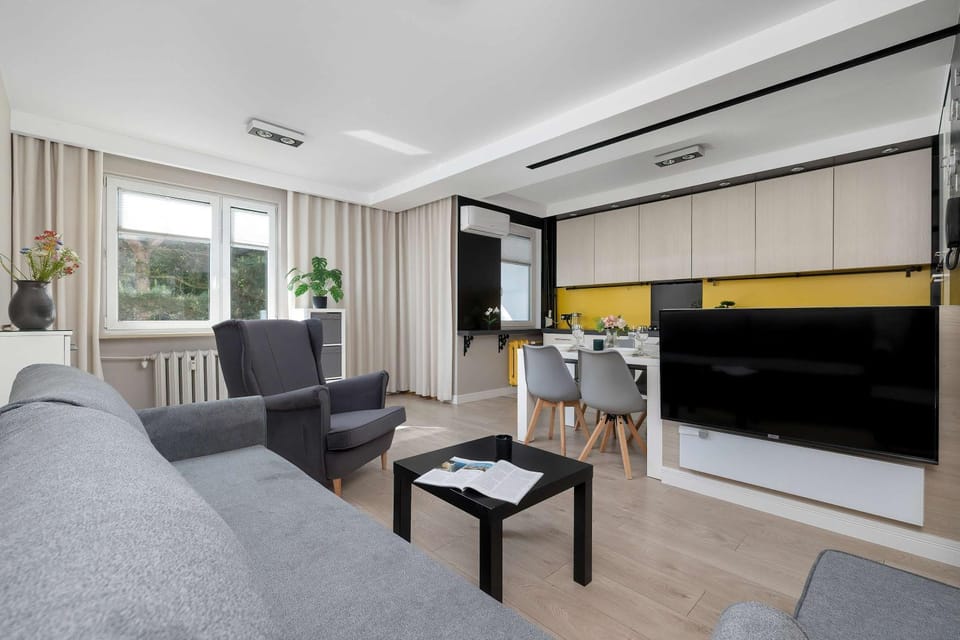 TV and multimedia, Seating area