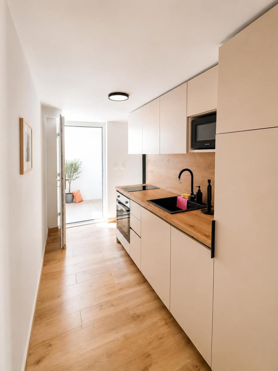 Kitchen or kitchenette