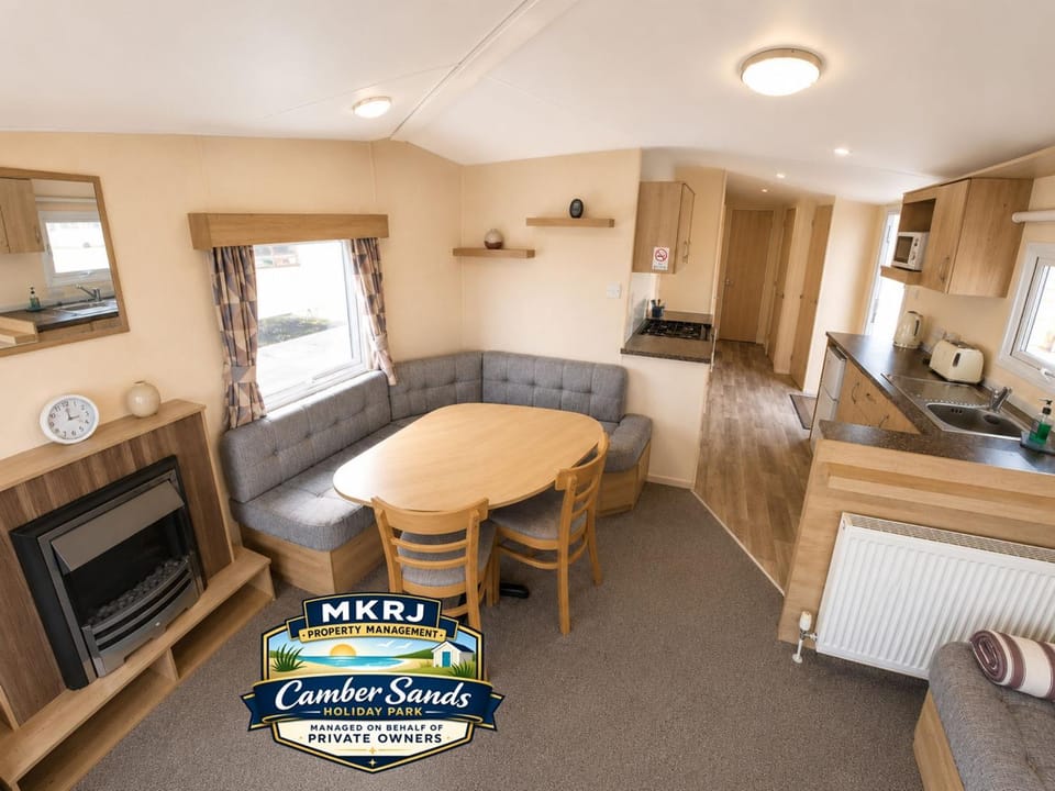 Living room, Dining area, kitchen