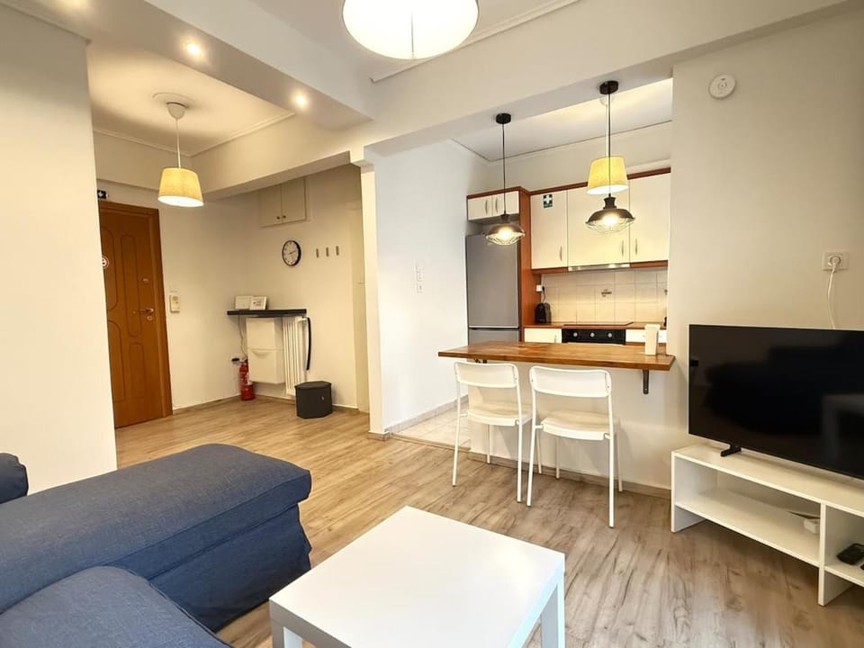 1BR next to Pasalimani, Marina Zeas & Hospital Apartment in Pireas