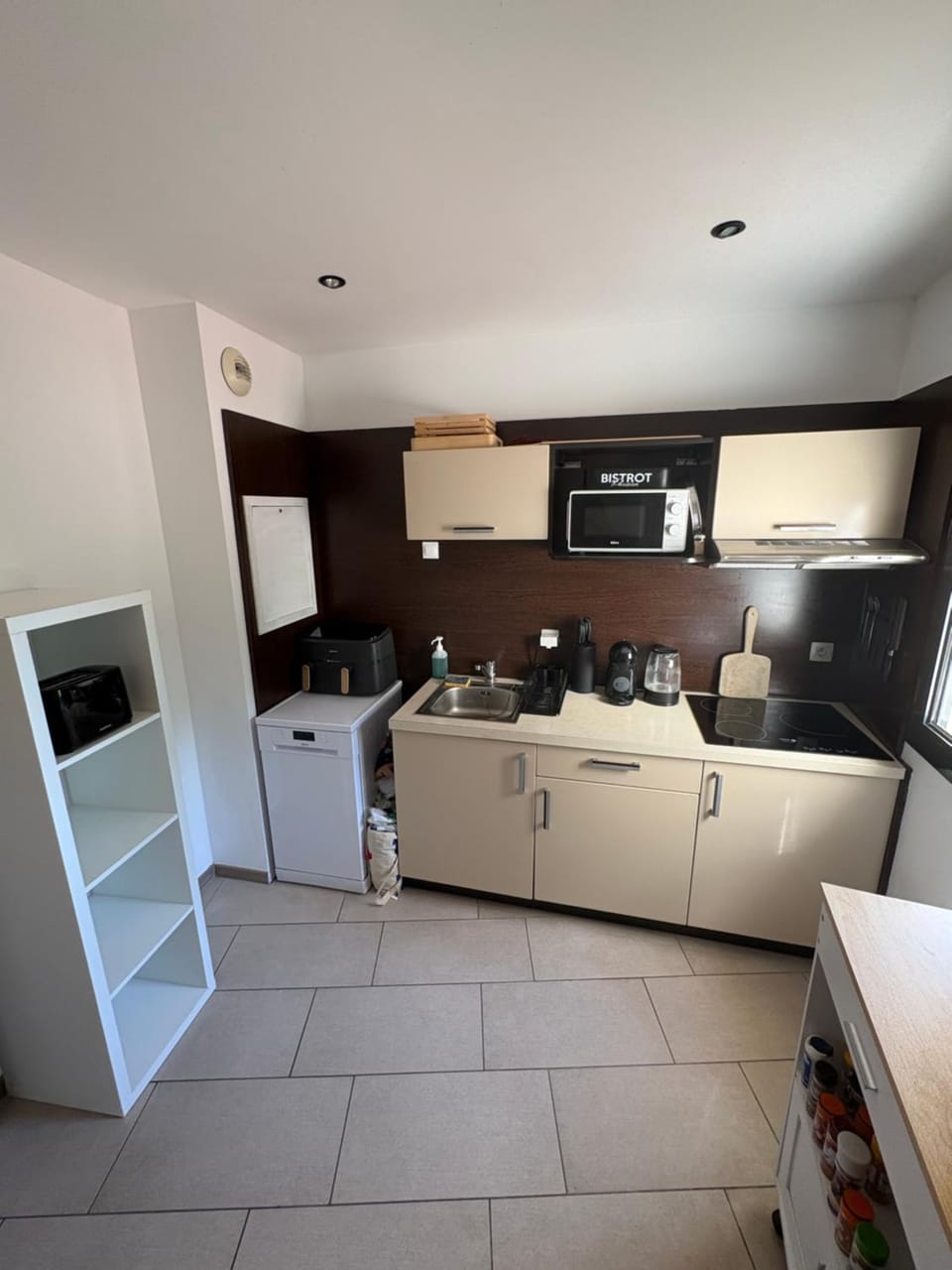 Kitchen or kitchenette, stove, toaster