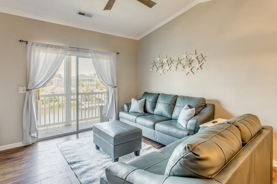 Waterfront Condo w/ Views & Pool in Little River House in North Myrtle Beach