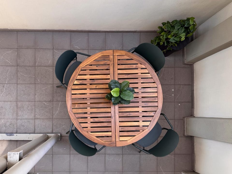 Patio, Balcony/Terrace, Decorative detail, Seating area