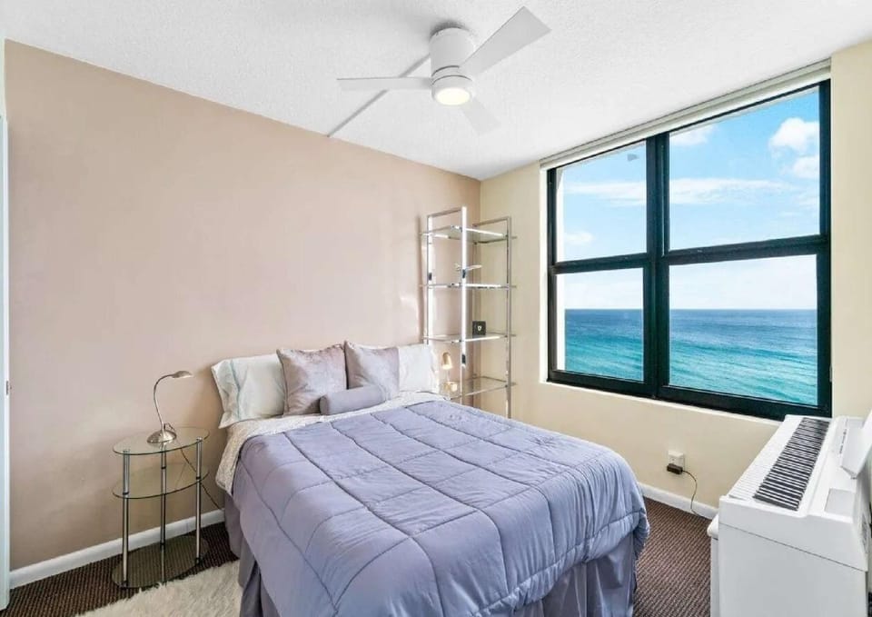Highland Beach Luxury Oceanfront Living Apartment in Highland Beach