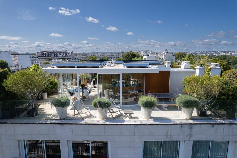Property building, View (from property/room), Balcony/Terrace