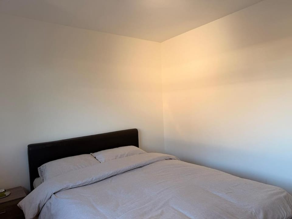 4 Bedroom Modern House in Prime City Location House in Stretford