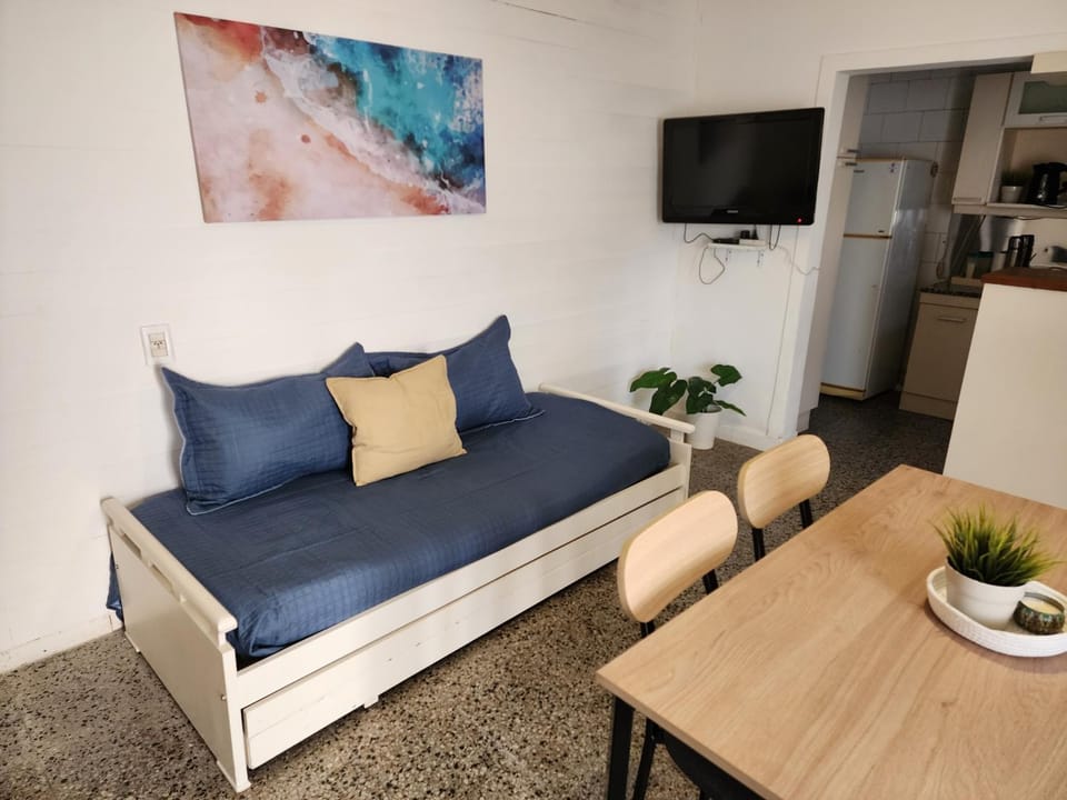 TV and multimedia, Dining area