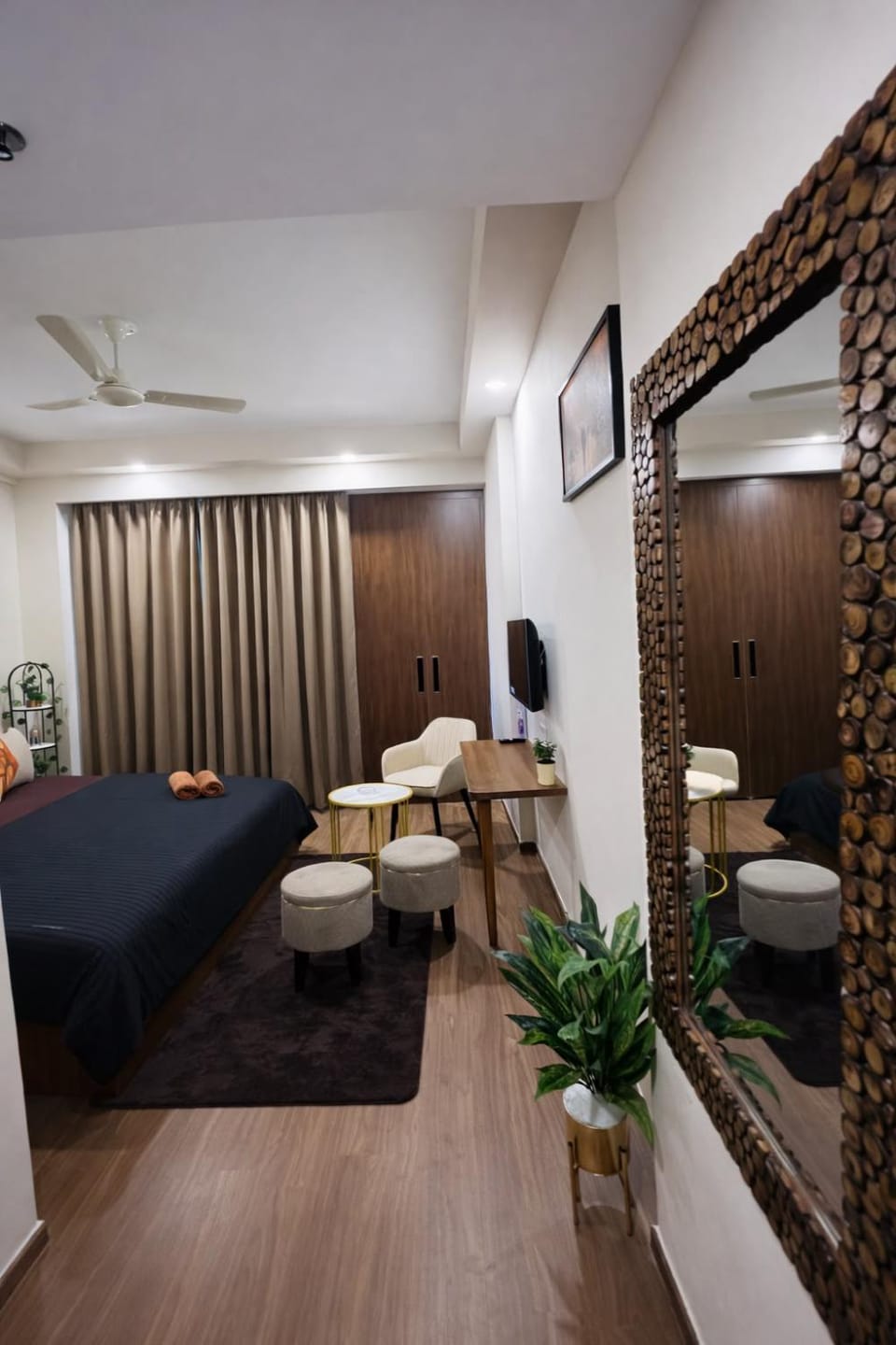 Cozy Corner Apartment in Haryana