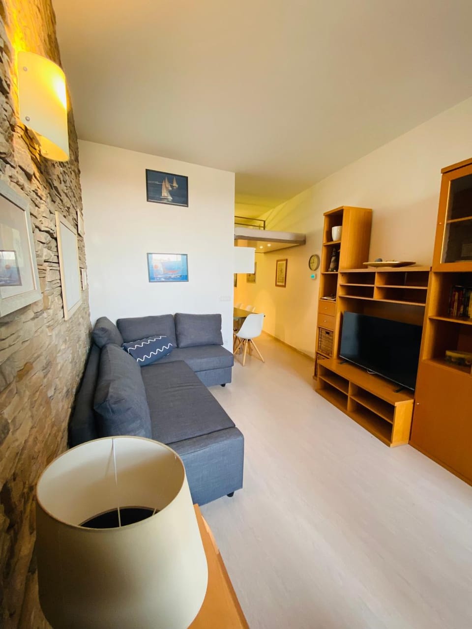 TV and multimedia, Balcony/Terrace, Dining area, heating, air conditioner