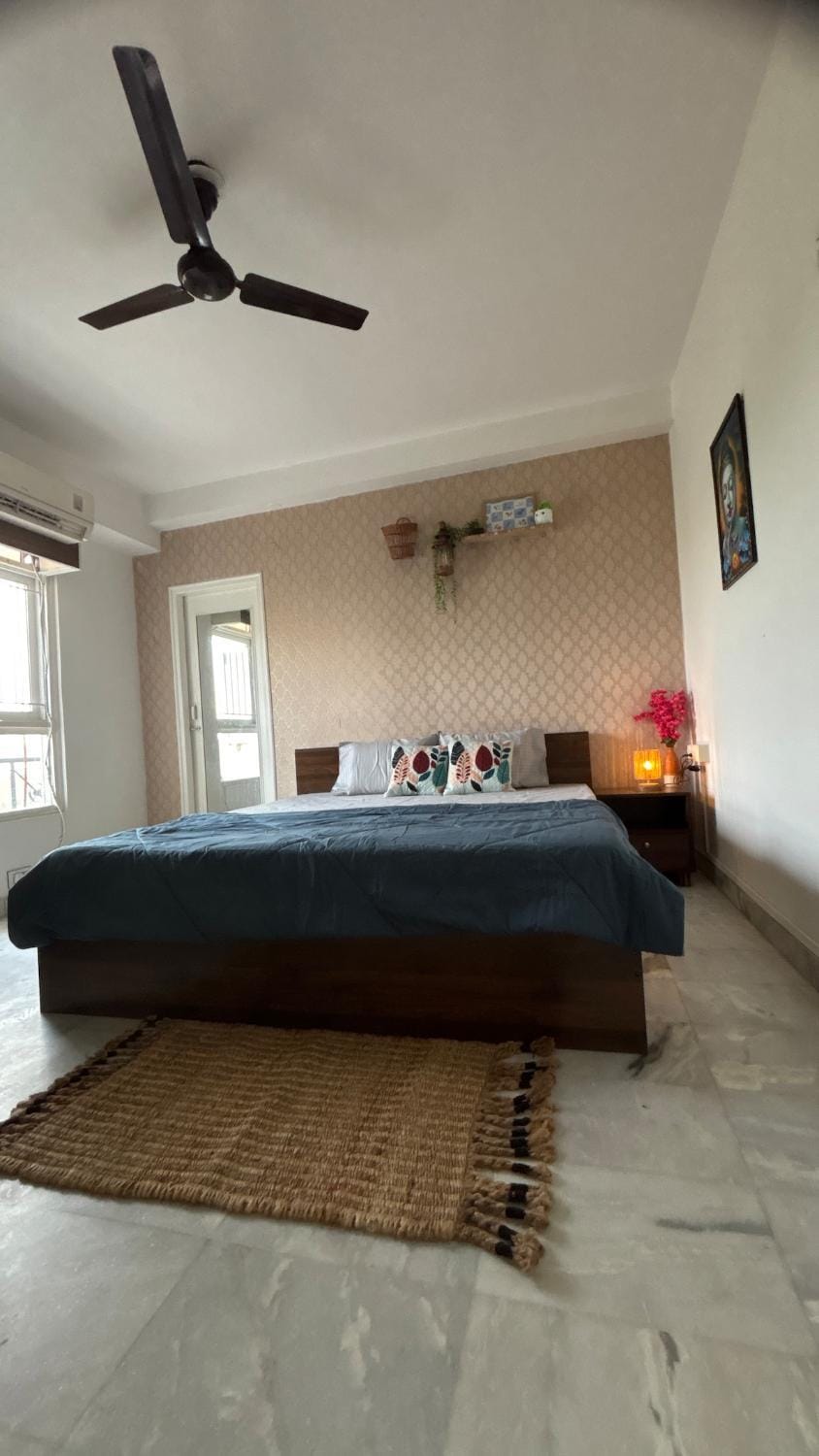 Royal Abode- Mi Road- cscheme-Pink City-Near Airport and Jaipur Junction Railway station Apartment in Jaipur